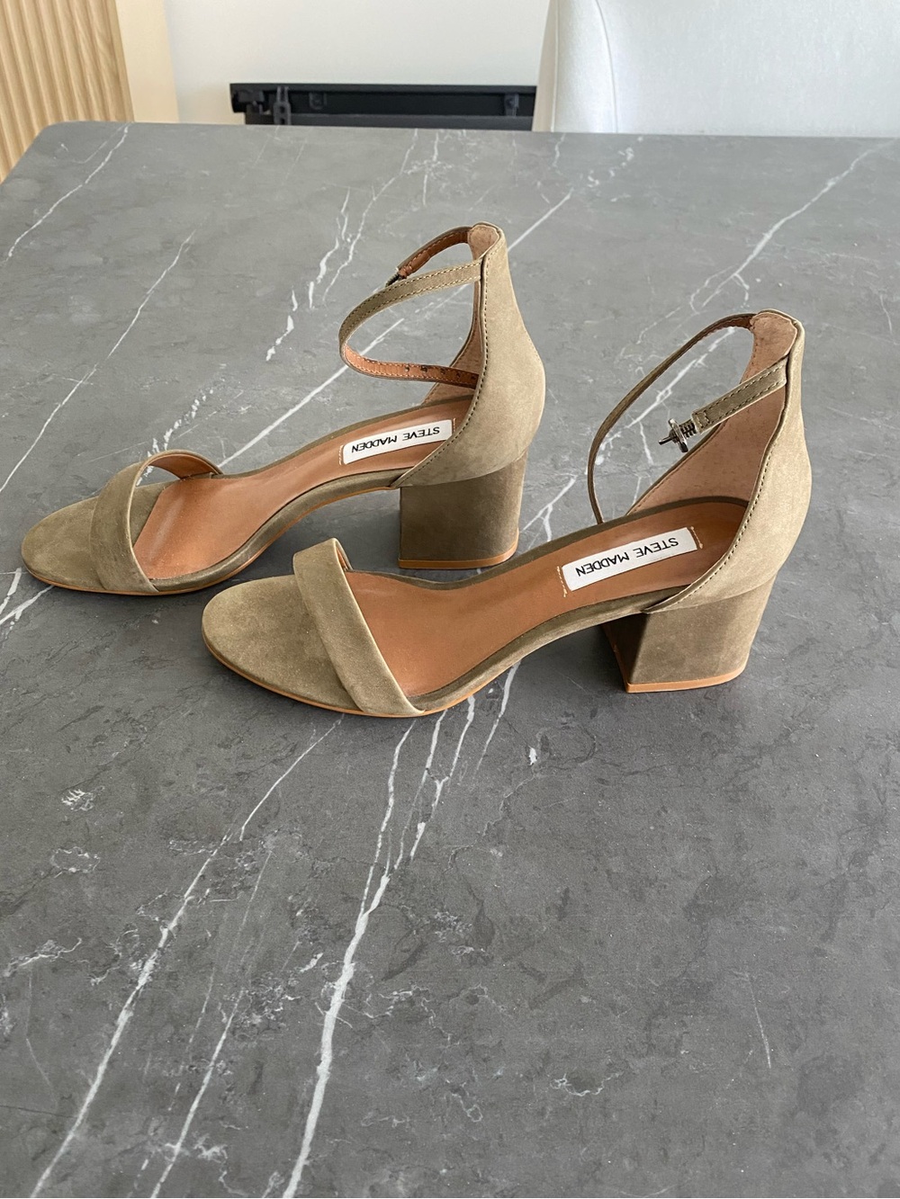 Steve Madden Women’s Olive Suede Block Heel Sandals